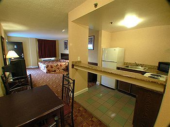 Sundial Motel 2*